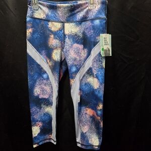 NWT DSG Girls' L 14 Performance Mid Rise Tight Capri Leggings Blue Print Activ